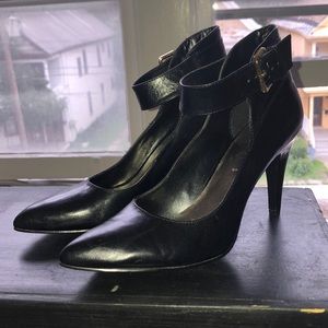 Nine West Black Pumps